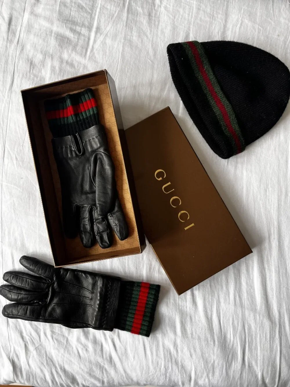 Gucci - Web Stripe Gloves & Beanie Preloved
